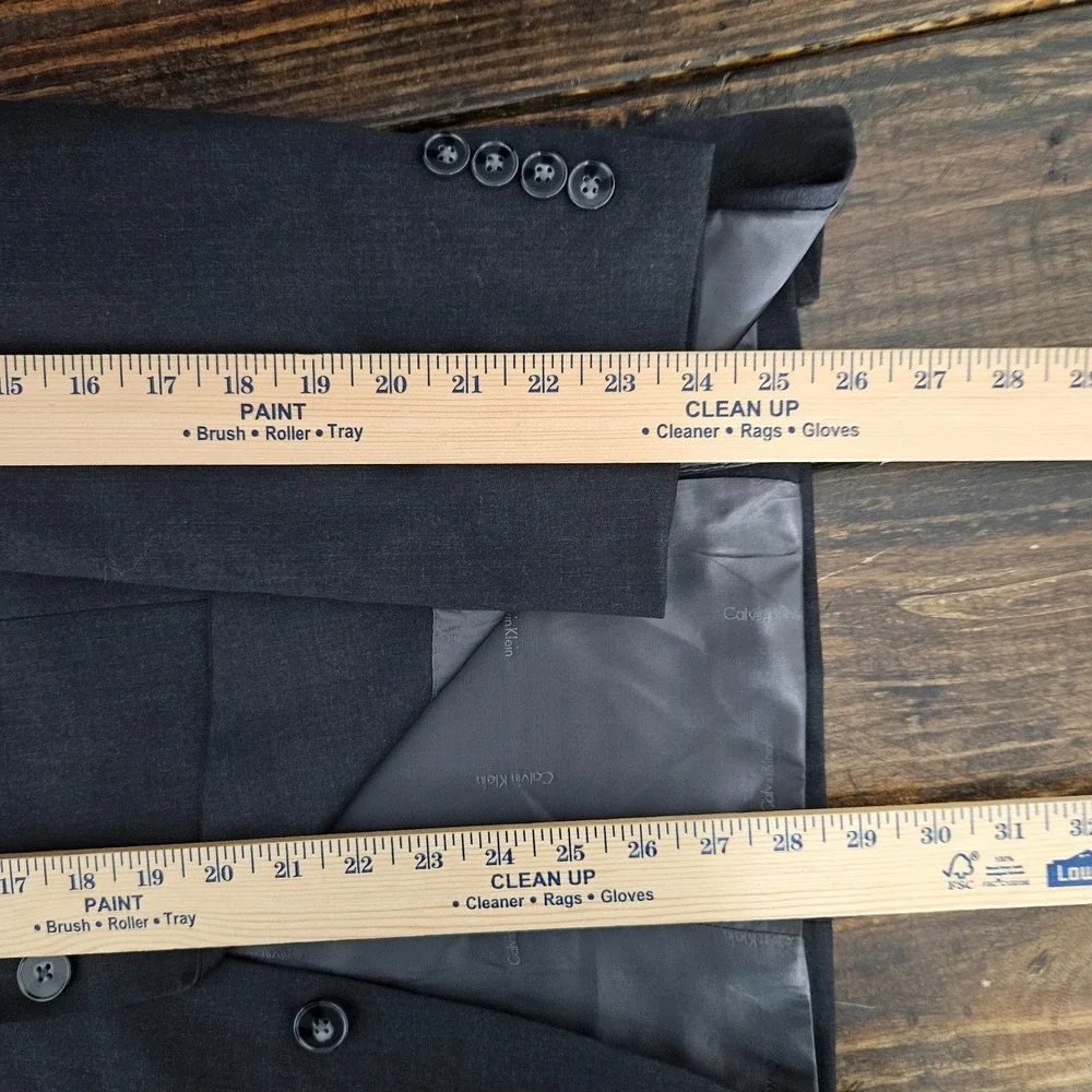 Calvin Klein‎ Men's Sport Coat Blazer Two Button Charcoal Black Wool Size 40S
